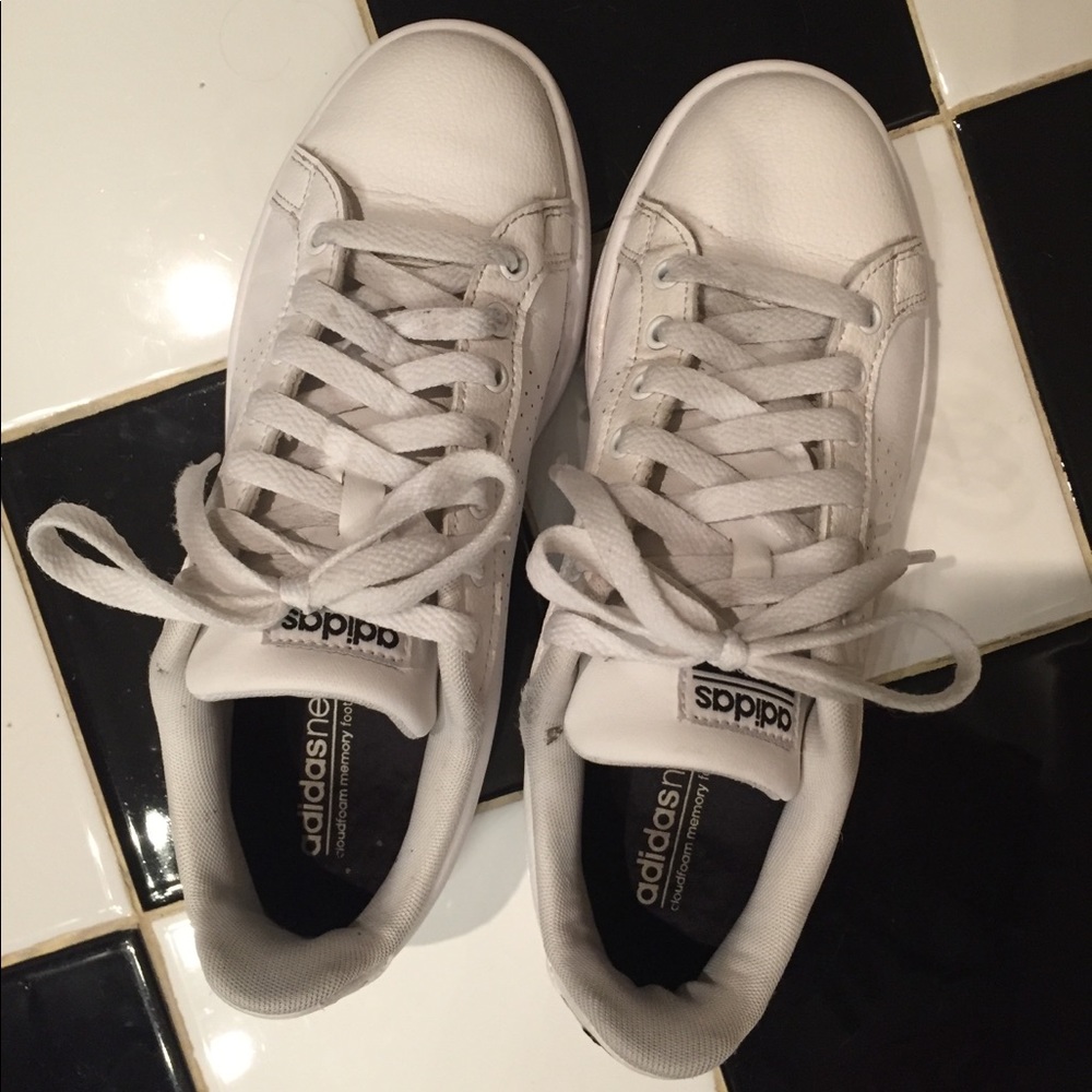 Adidas Sneakers